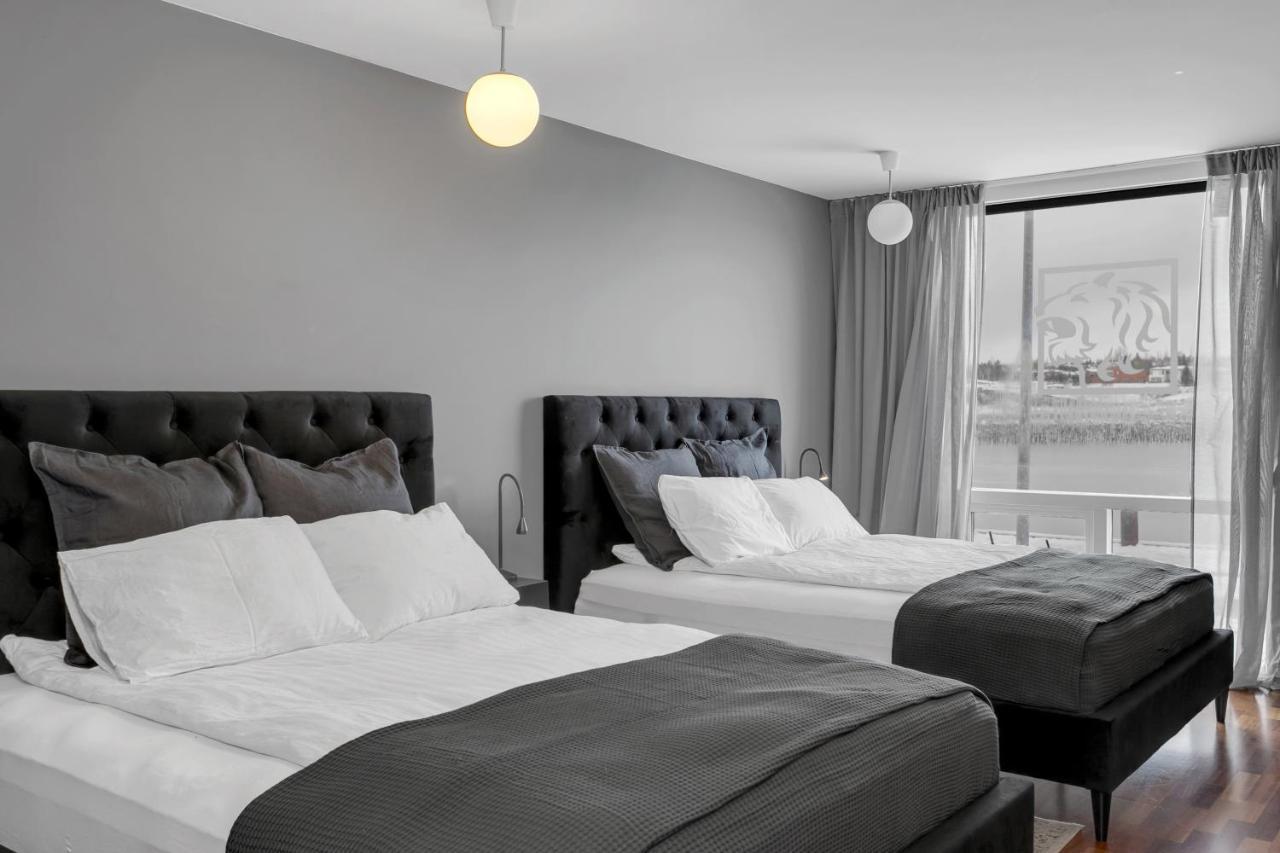 With Ocean View Apartment