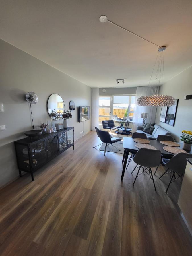 Apartment Cozy 2 - Bedroom In Amazing Location.