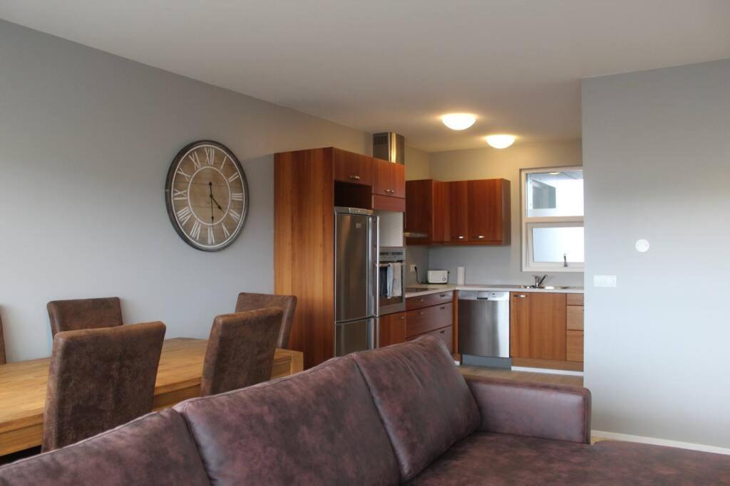 Charming 1br Apt Convenient * Reiquiavique