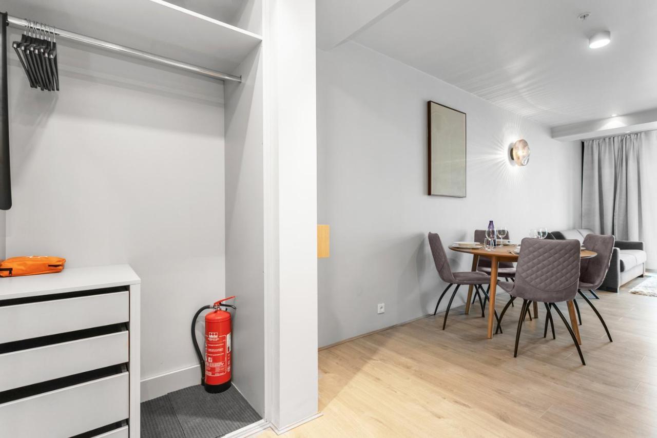 Modern, Stylish & Comfortable Apartment *