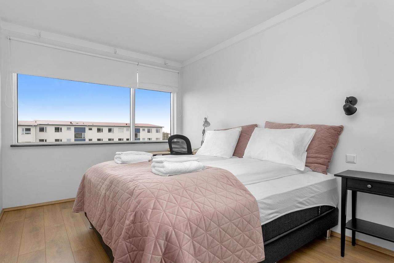 Bright 1br With A View Appartement *