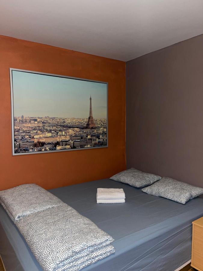 Full Near Centre And Sea Shore Apartment