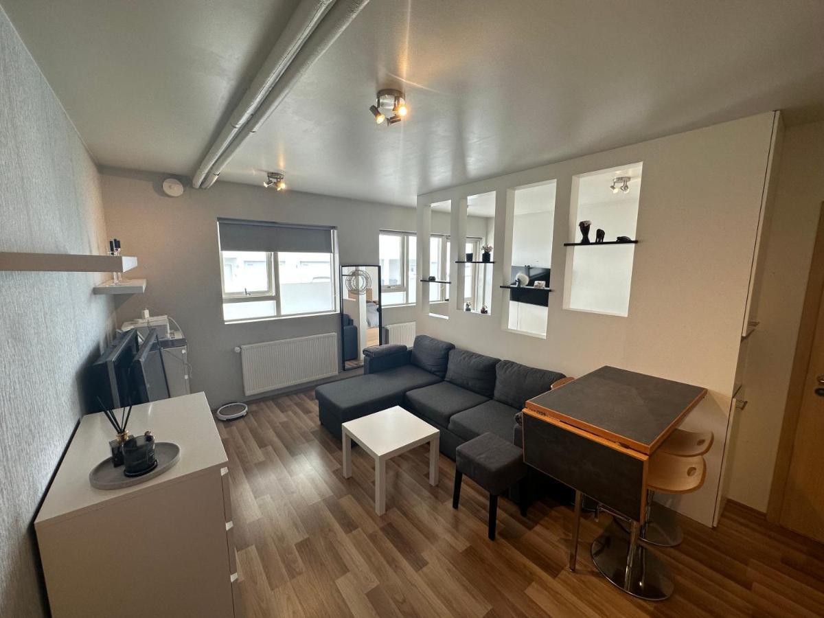 Apartment Entire *