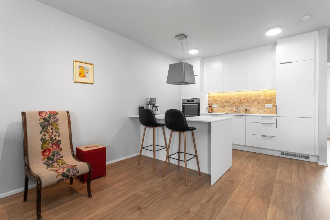 Modern 2br Flat W/ Balcony Apartment Reykjavík