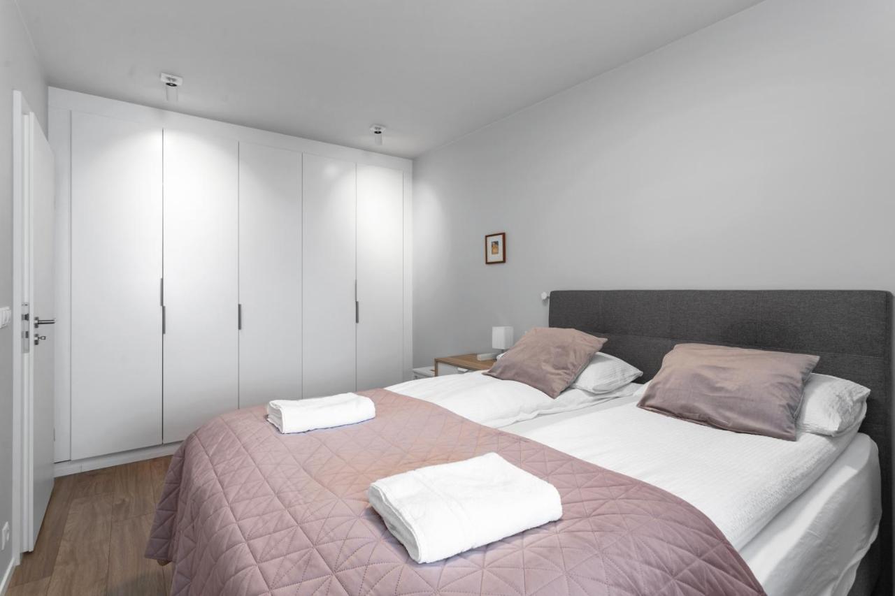 Apartamento Modern 2br Flat W/ Balcony *