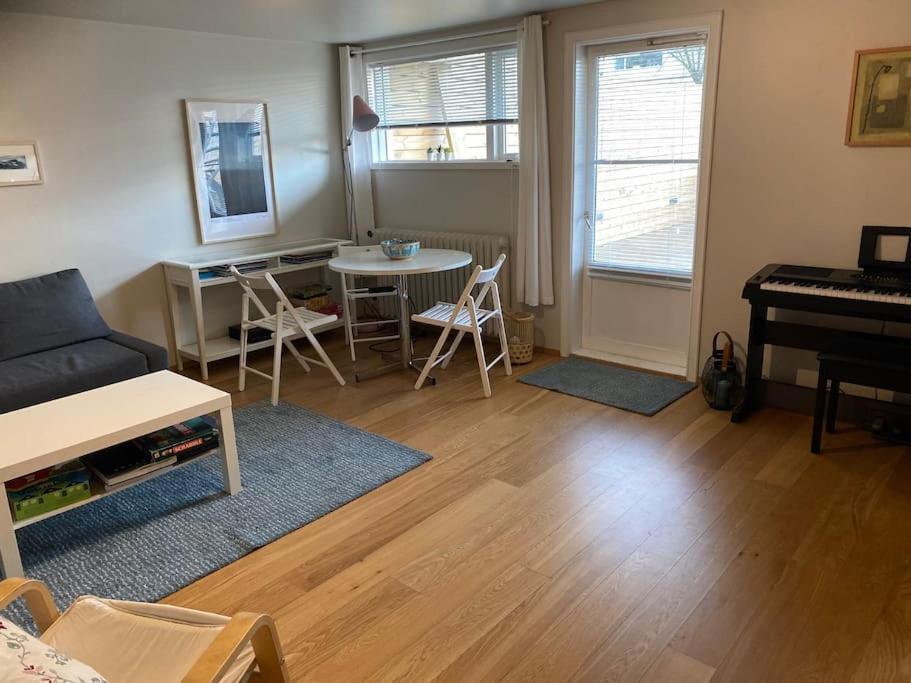 Centrally Located, Cozy W Free Prk. Reykjavik