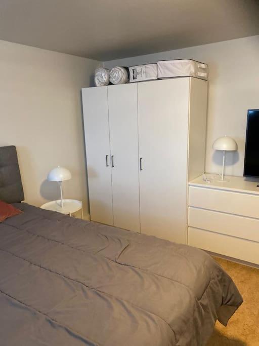 Centrally Located, Cozy W Free Prk. * Reykjavík