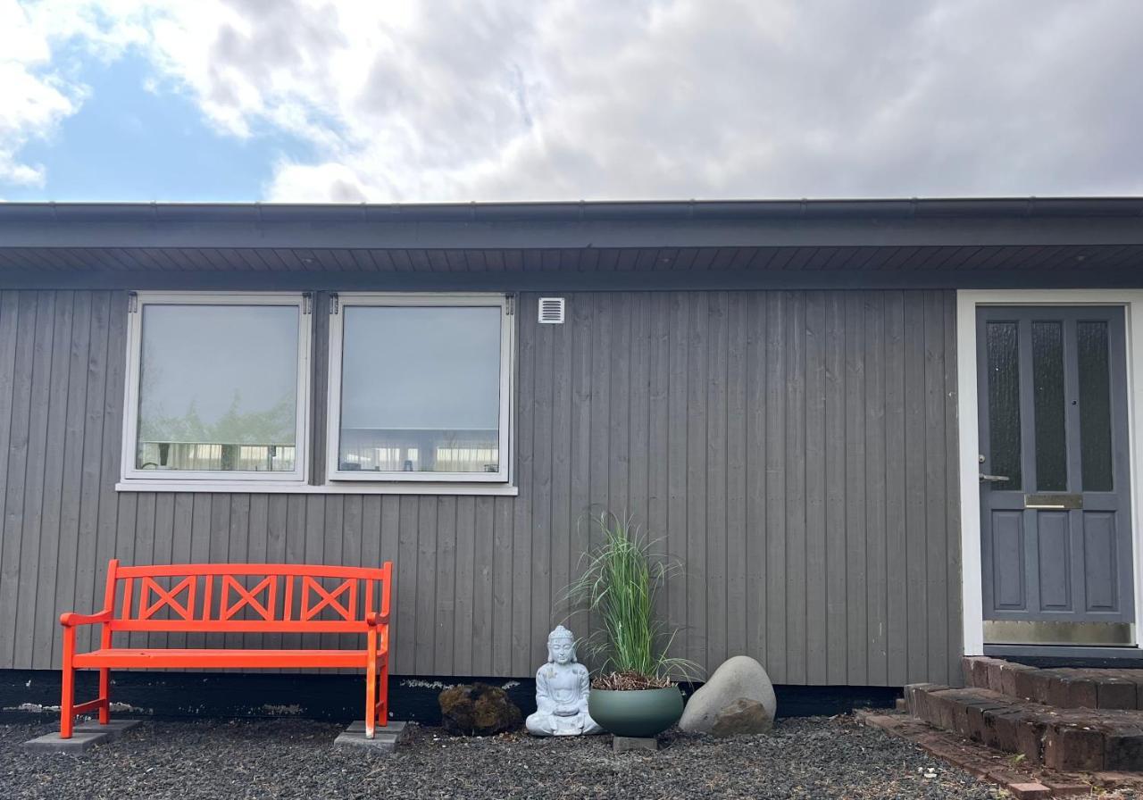 Beautiful 3 Bedroom Modern House With Patio Reykjavik