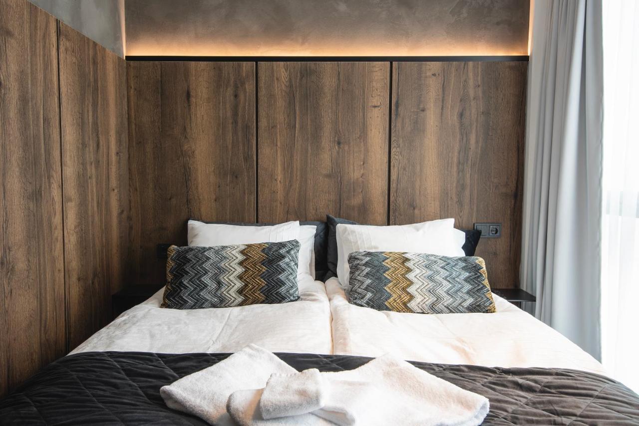 Aparthotel B14 &