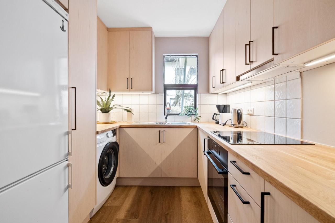 Apartment Venture Vacation-restful Retreat In The Suburbs