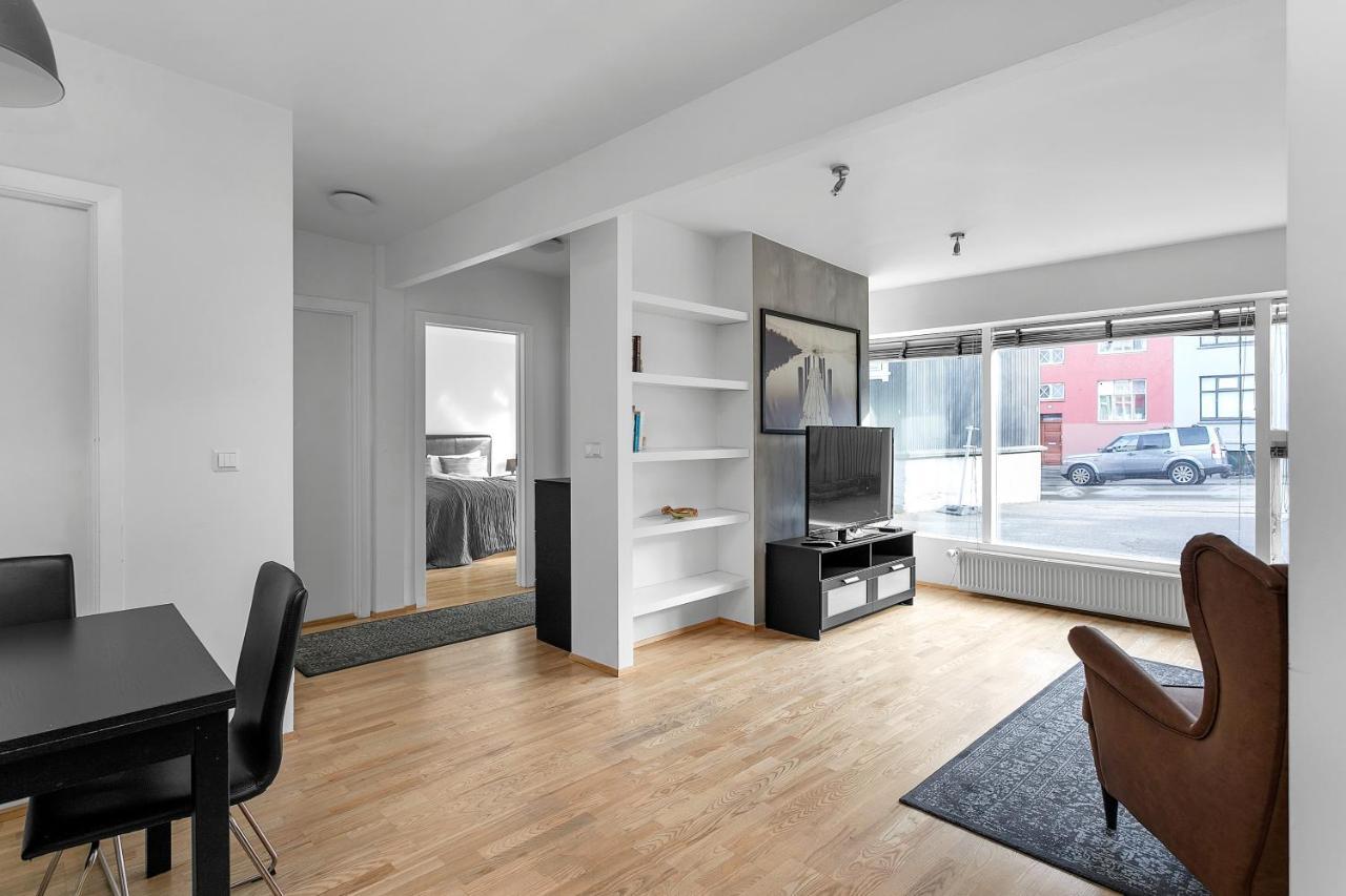Baron Downtown Apartment *