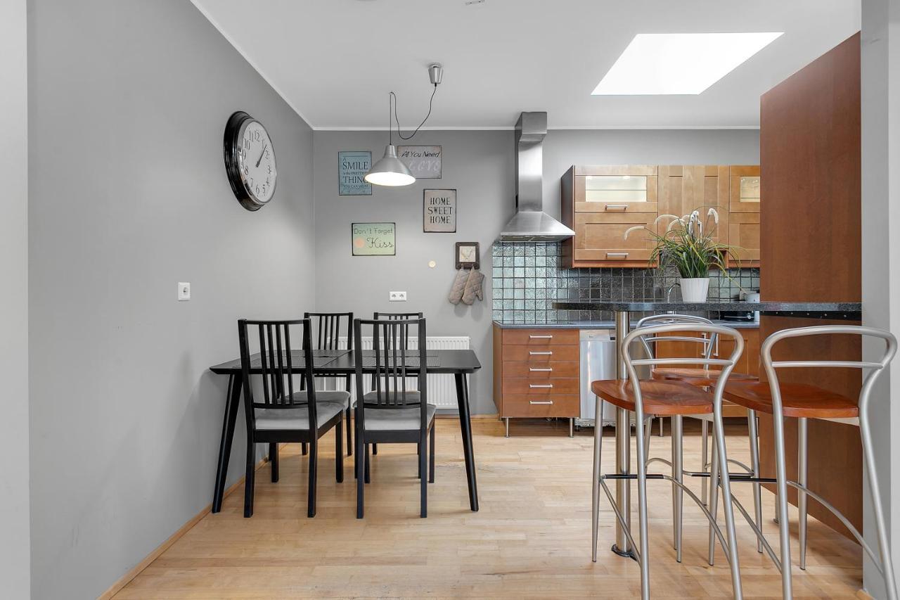 Baron Downtown Apartment