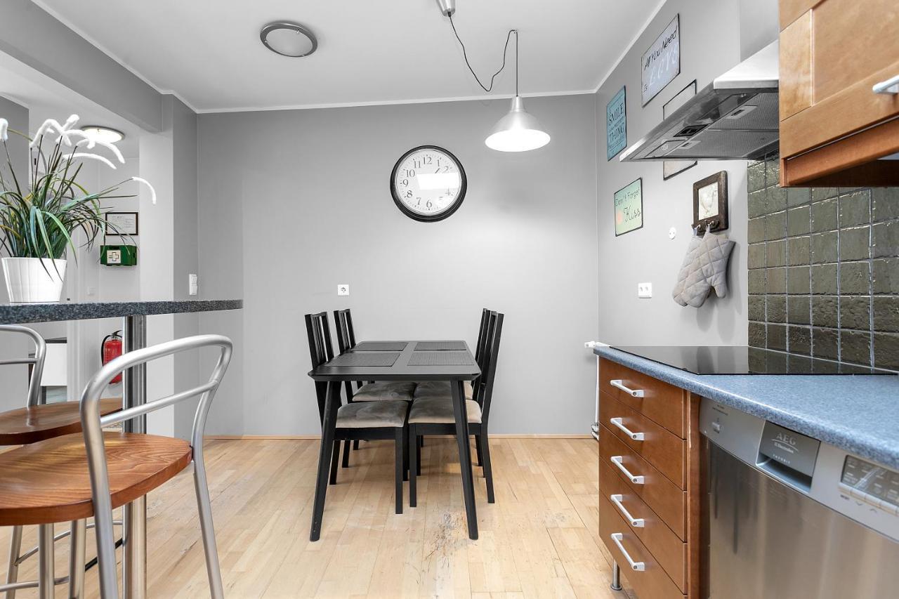 Baron Downtown Apartment *