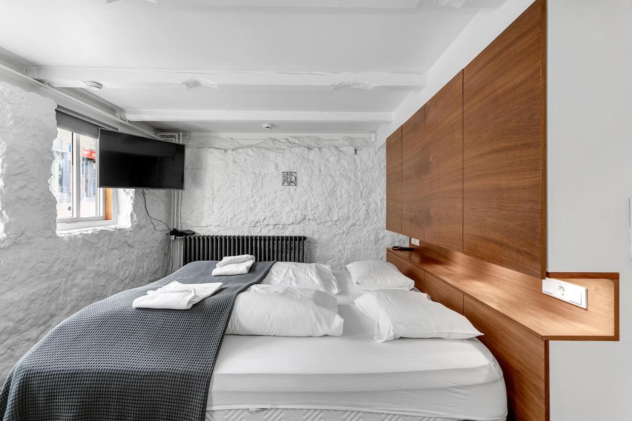 Baron Downtown Apartment