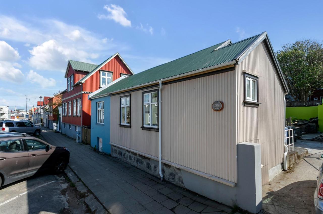 Vibrant 1br In Apartment *