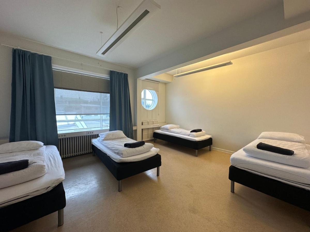Baron's Hostel *
