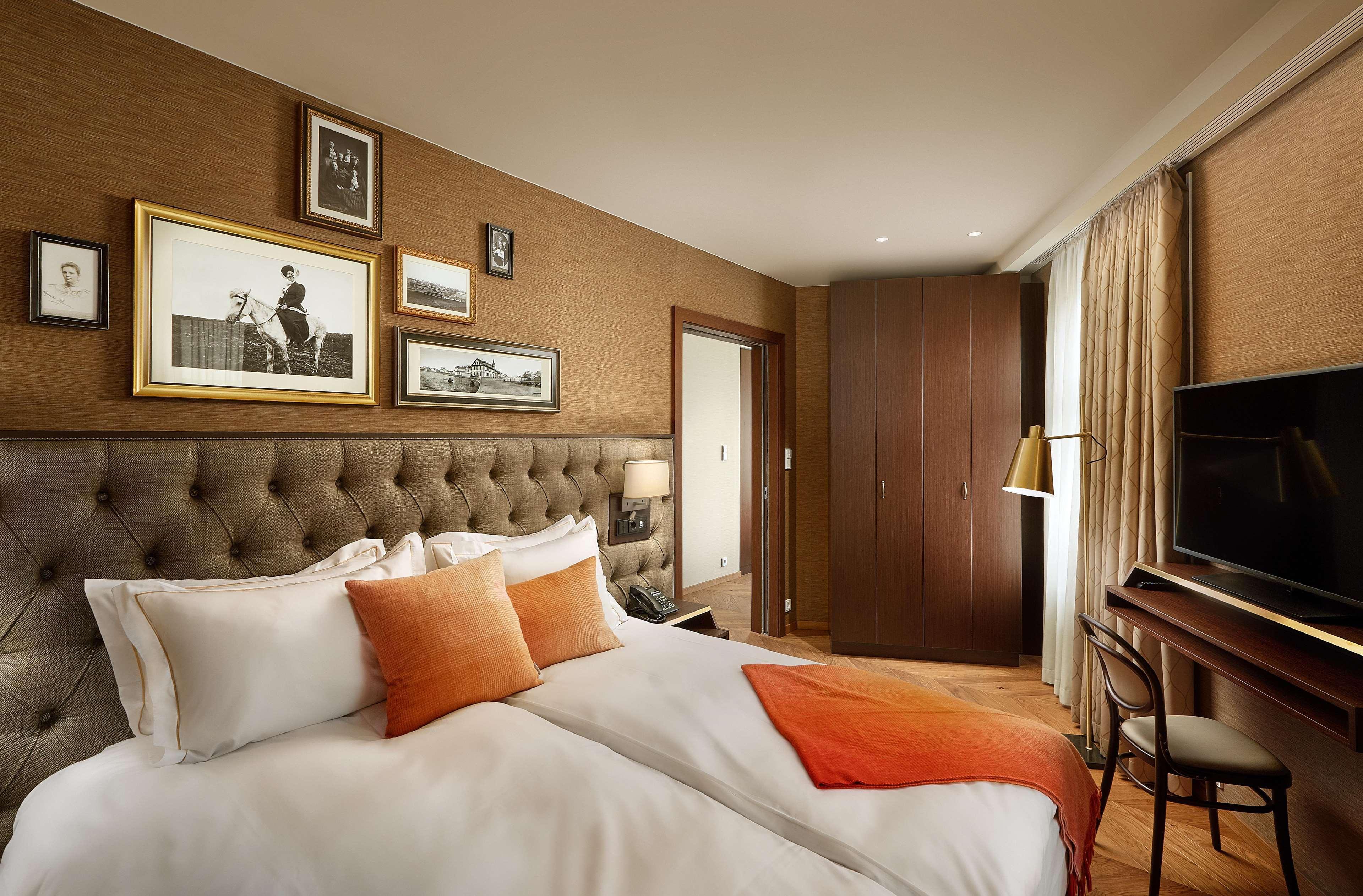 Konsulat Hotel, Curio Collection By Hilton Hotel 4*