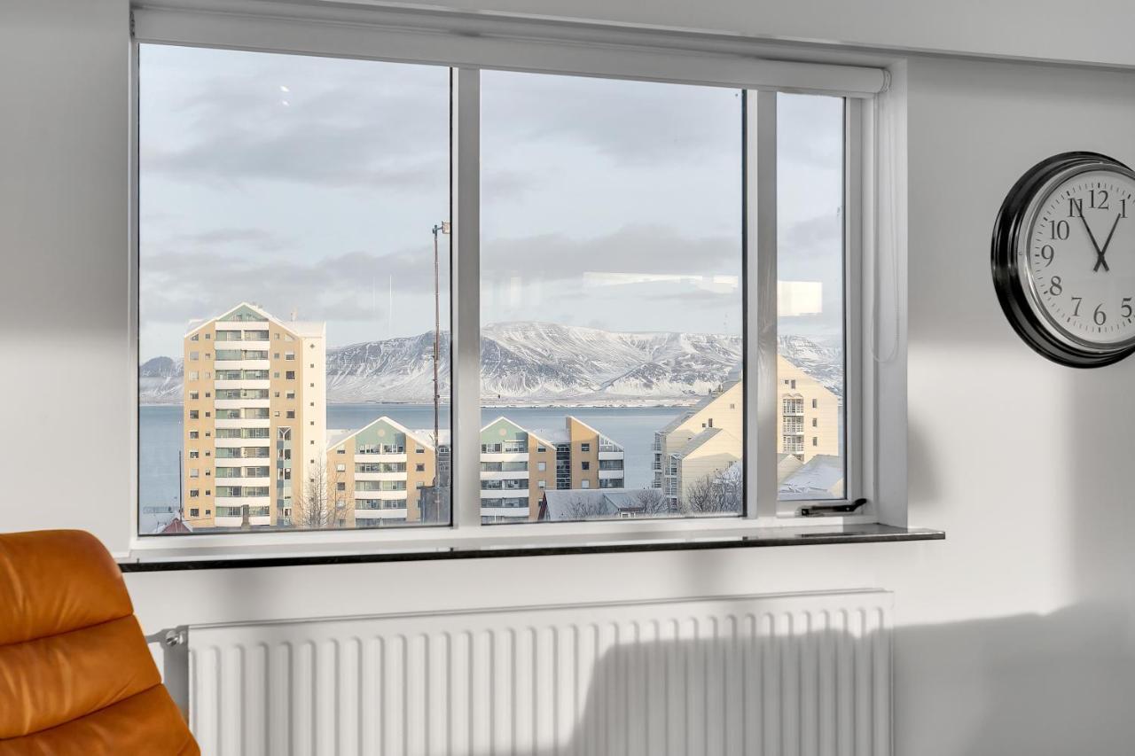 Penthouse On The Shopping Street-free Parking Apartment *