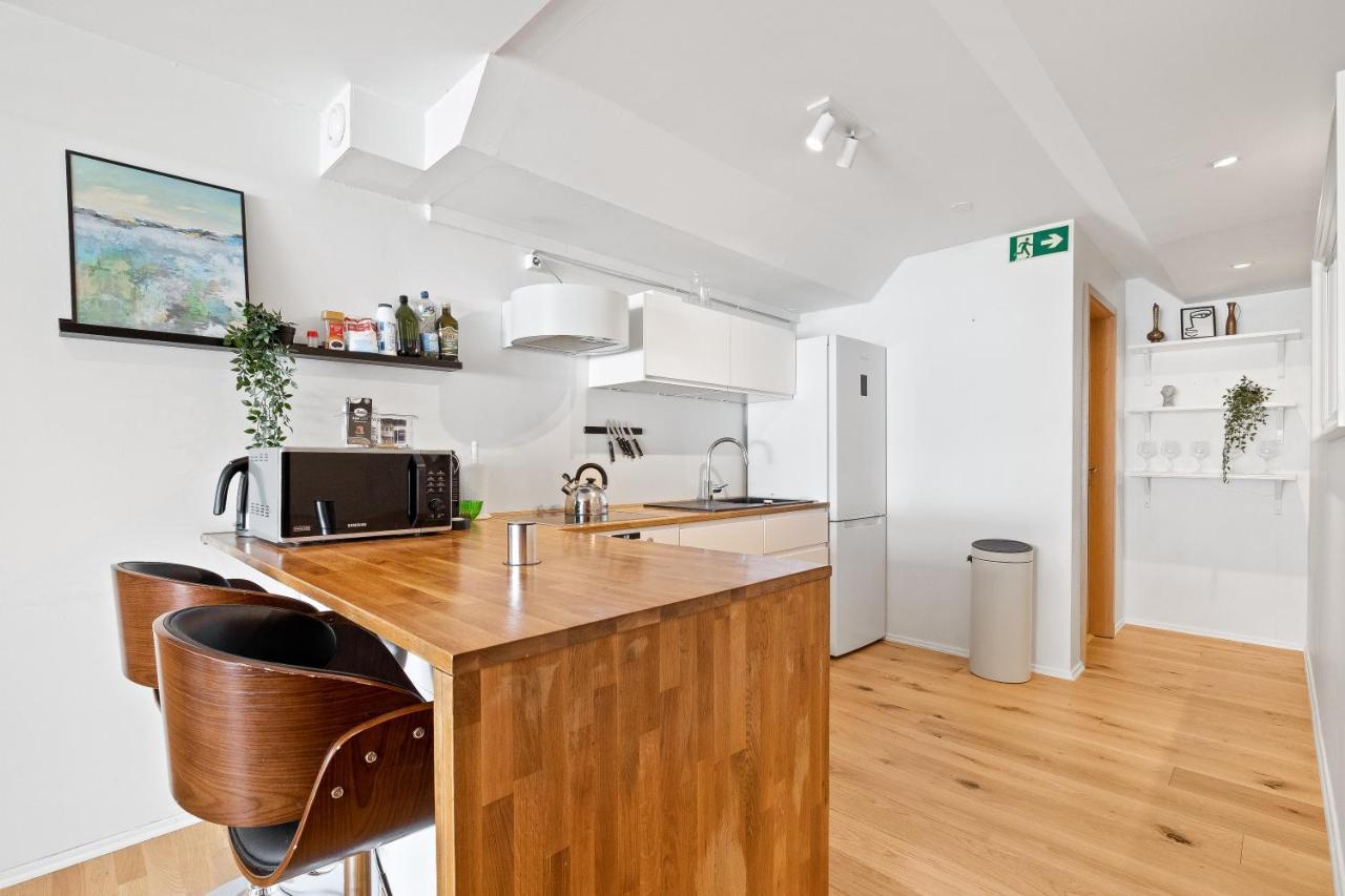 Apartment Prime Location Gem In The Heart Of