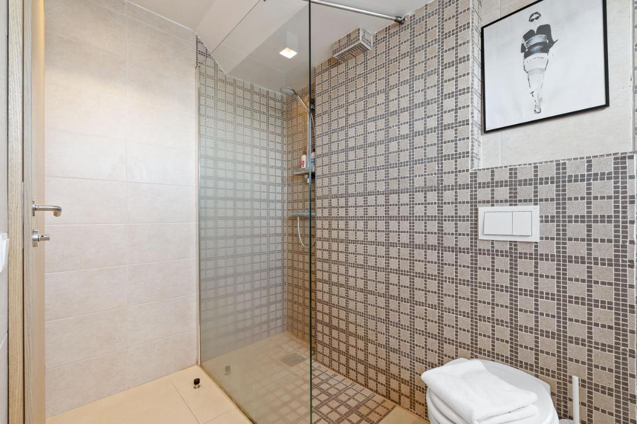 Prime Location Gem In The Heart Of Apartment