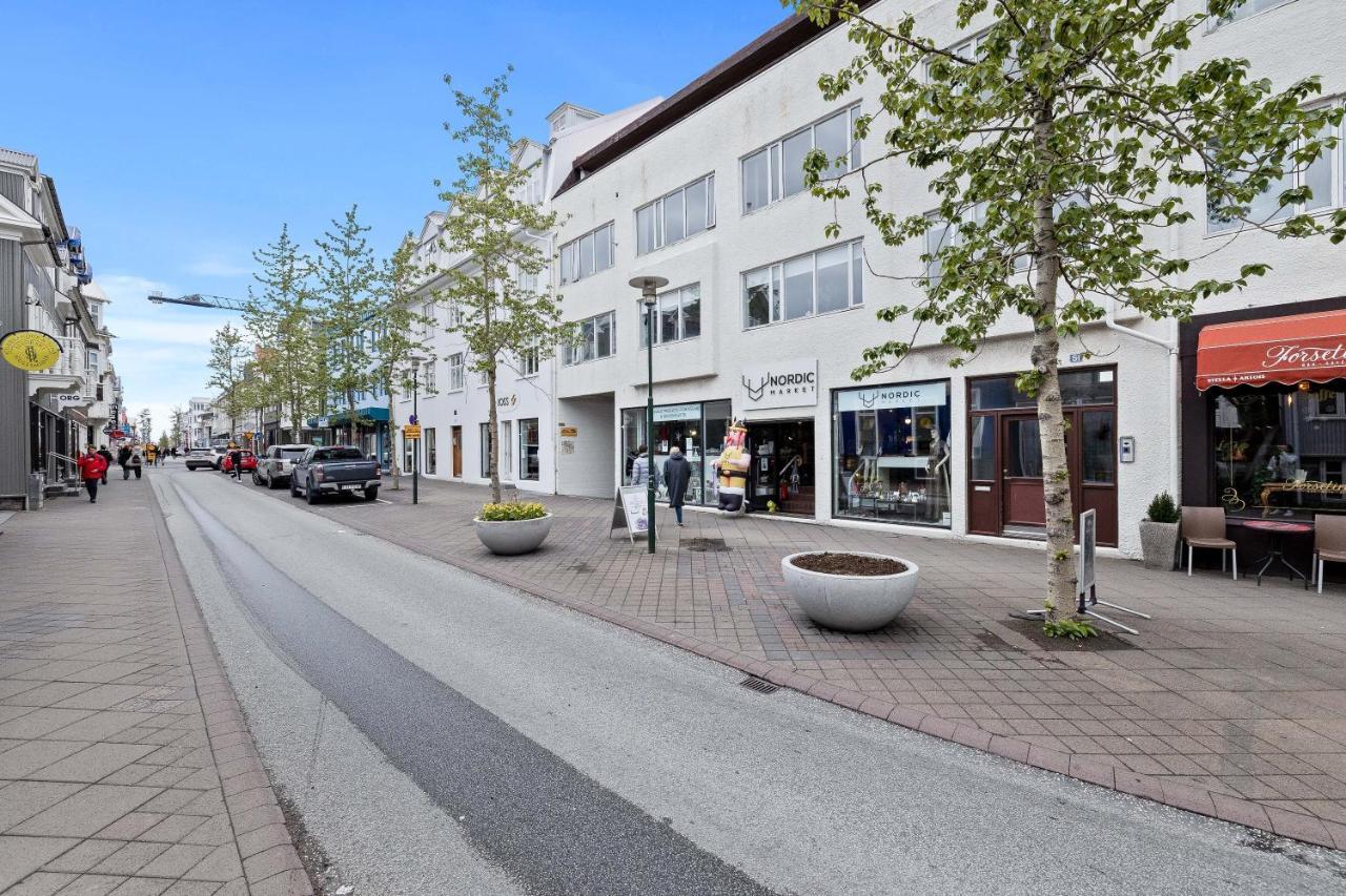 Down Town Rvk Shopping Street Living Reykjavik