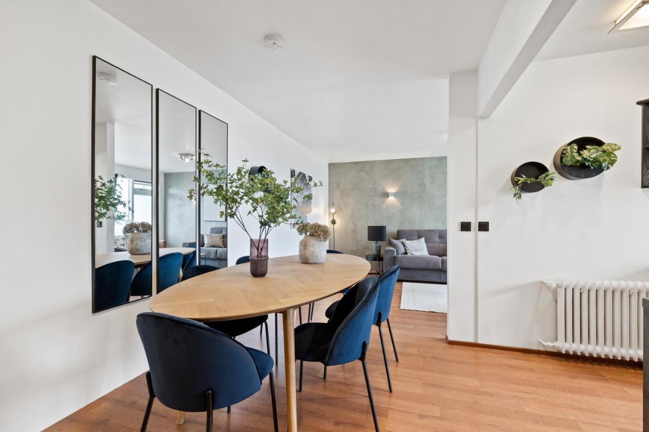 Icelands Biggest Mall At 8 Minute Walk - Free Parking Apartment