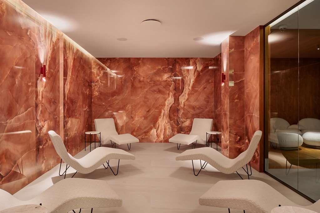 Hotel Iceland Parliament Hotel, Curio Collection By Hilton 4*