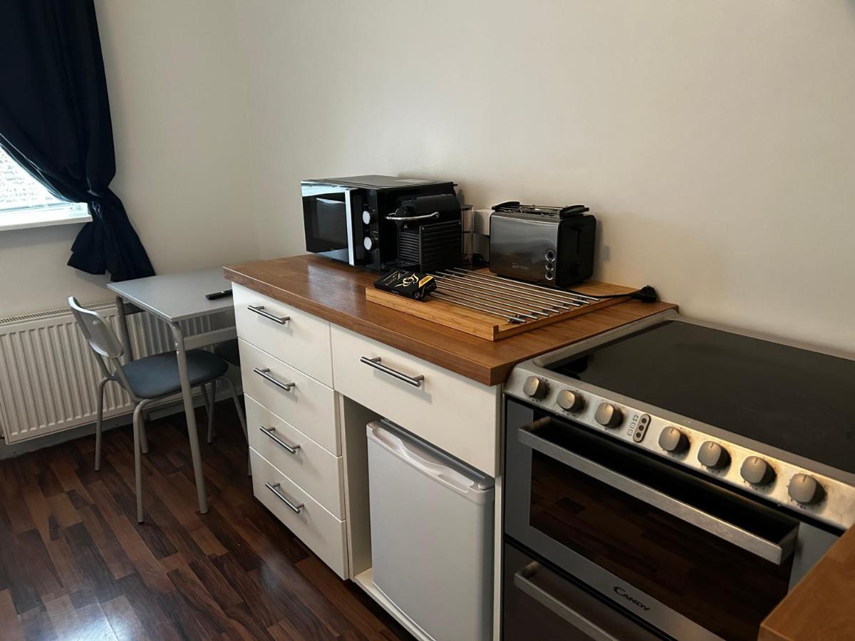 Apartamento 104- Free Parking Onsite -private Entrance