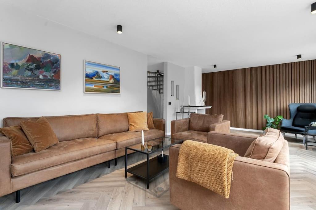 A Modern And Stylish Furnished House In Pousada *