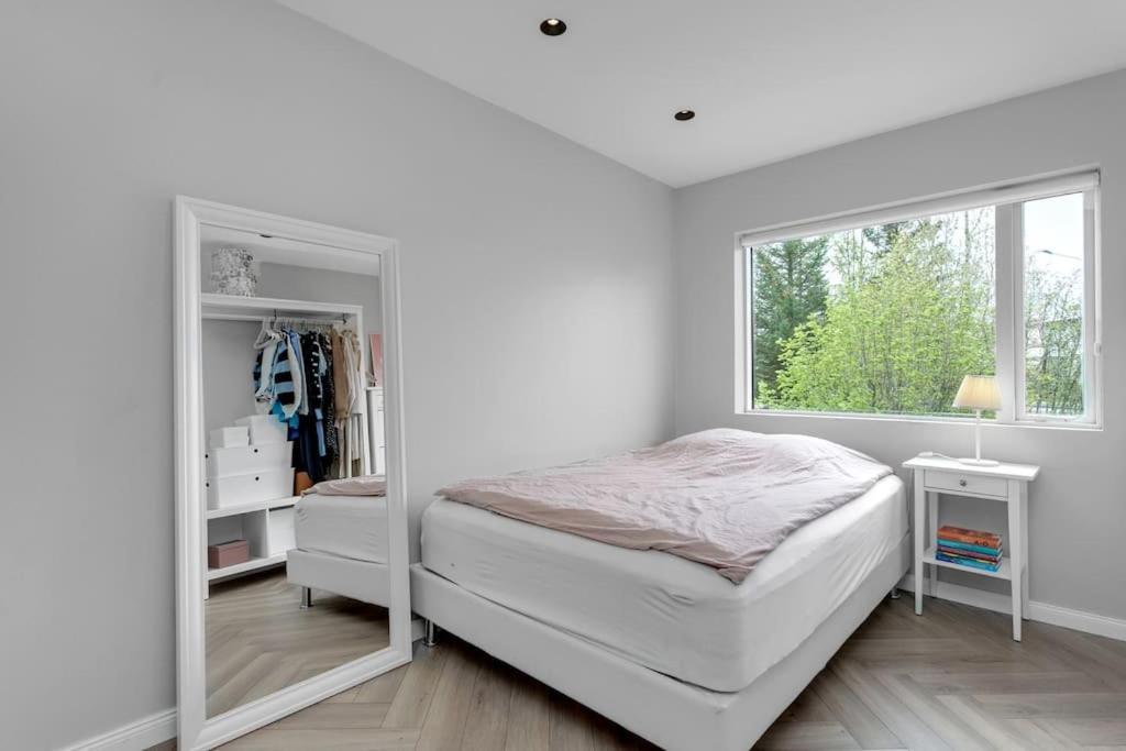 Pousada A Modern And Stylish Furnished House In *