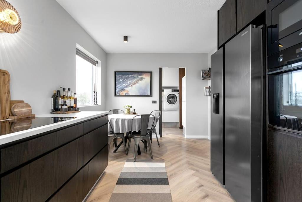 A Modern And Stylish Furnished House In *