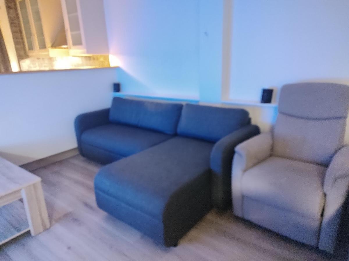 Dtown For 2-3 Persons Apartment