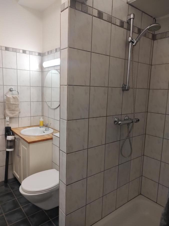 Dtown For 2-3 Persons Apartment *