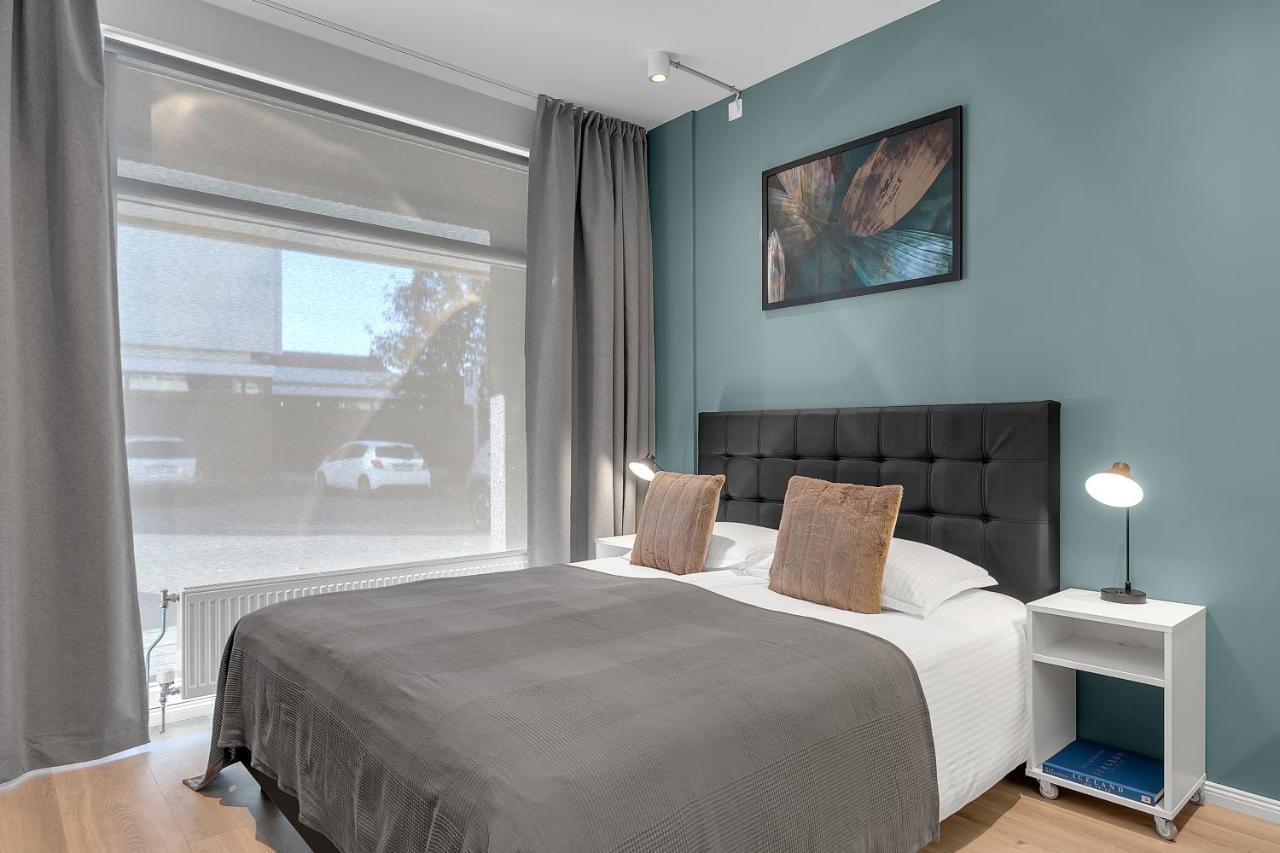 Modern In Downtown Apartment