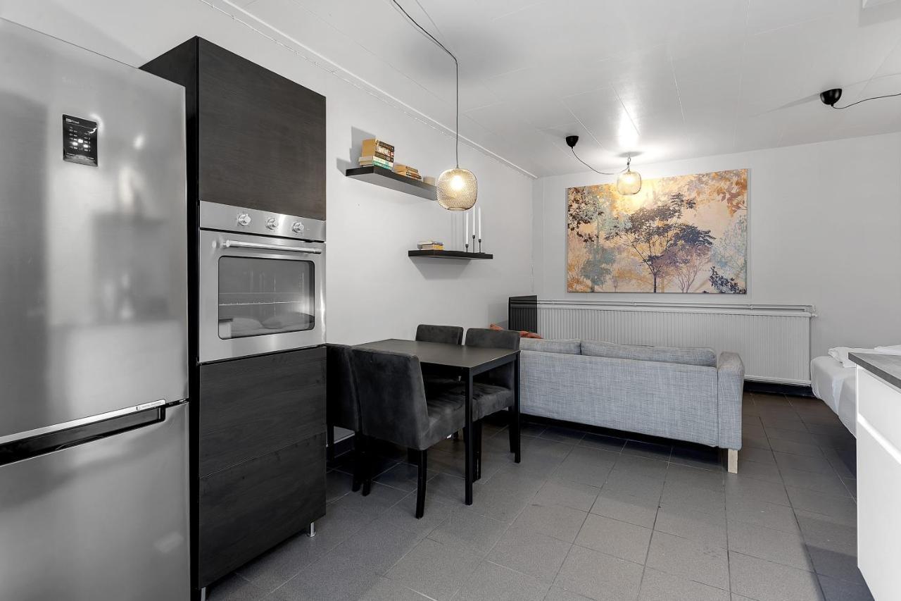 Apartment G5 - - Center *