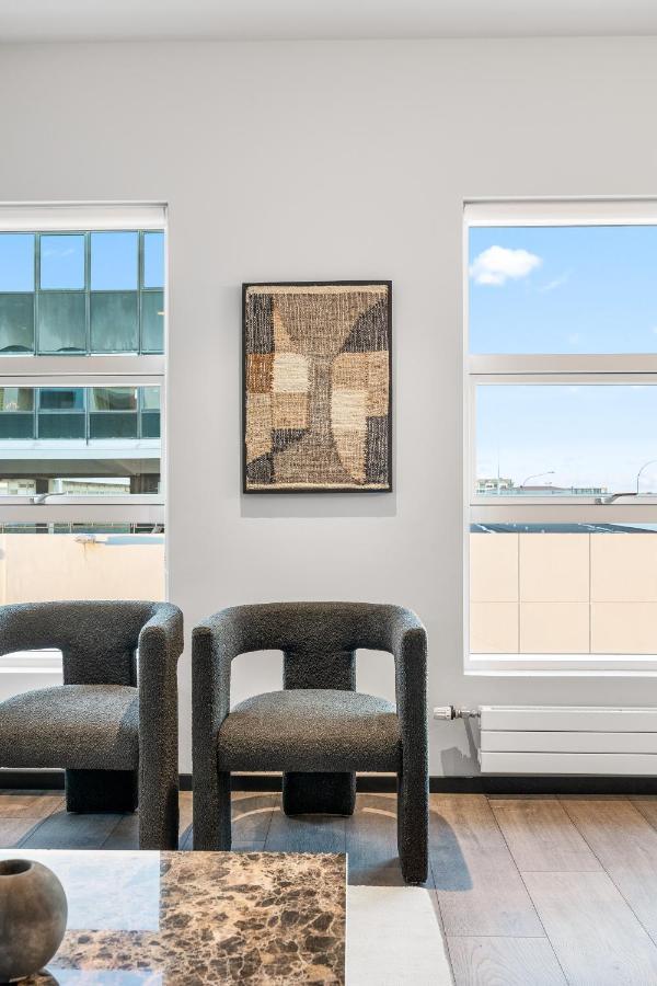 Harbour Lux 3br & 2ba In The Heart Of The With Free Parking *