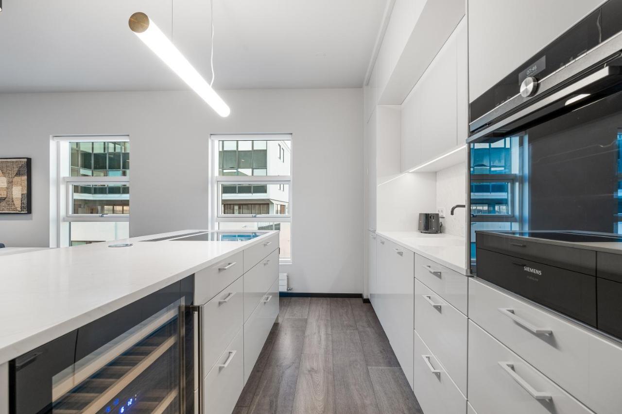 Harbour Lux 3br & 2ba In The Heart Of The With Free Parking *