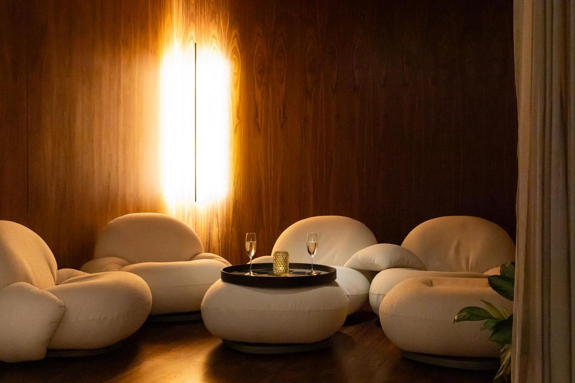 Iceland Parliament Hotel, Curio Collection By Hilton Hotel Reykjavik