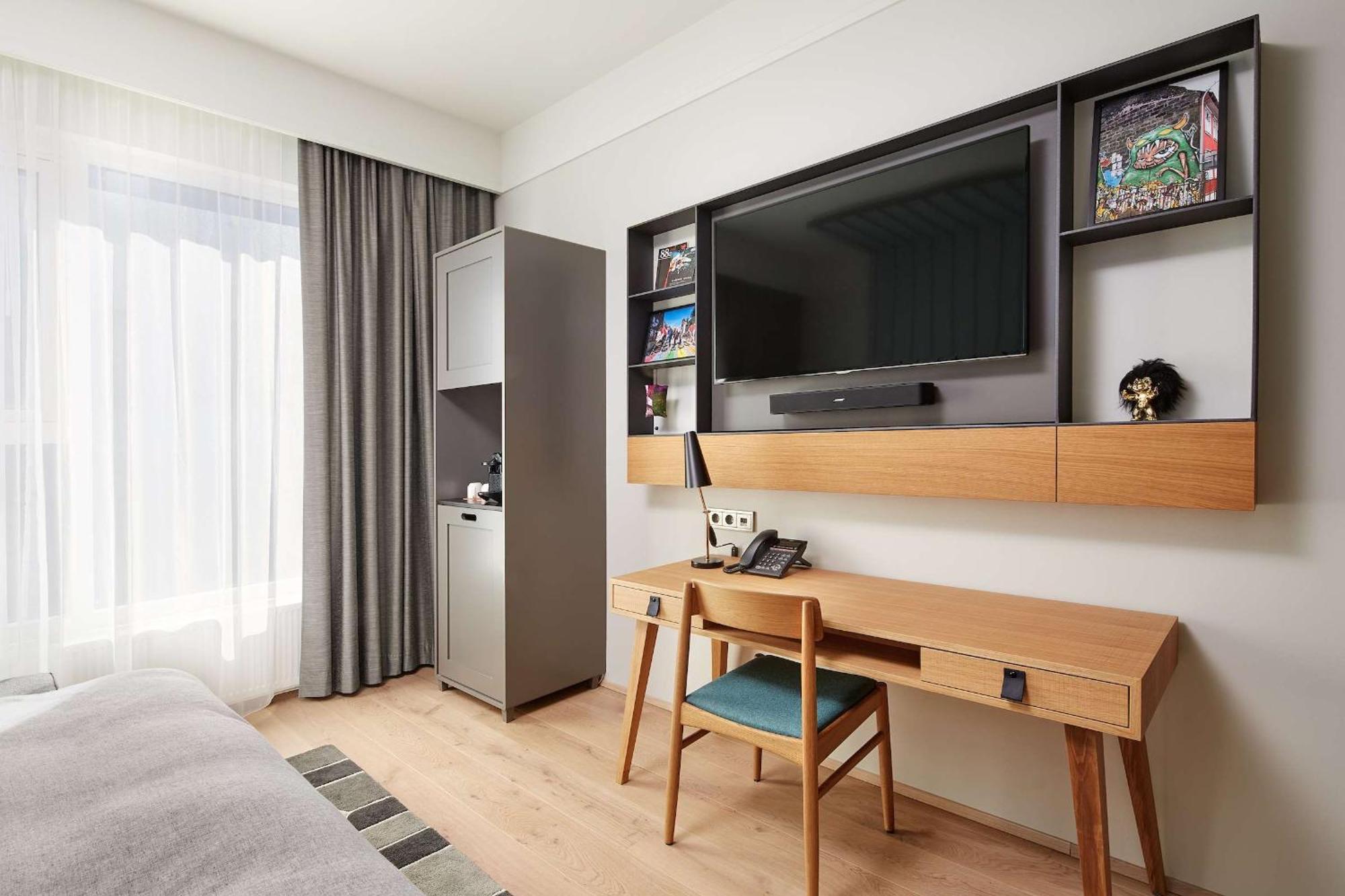 Canopy By Hilton City Centre 4*