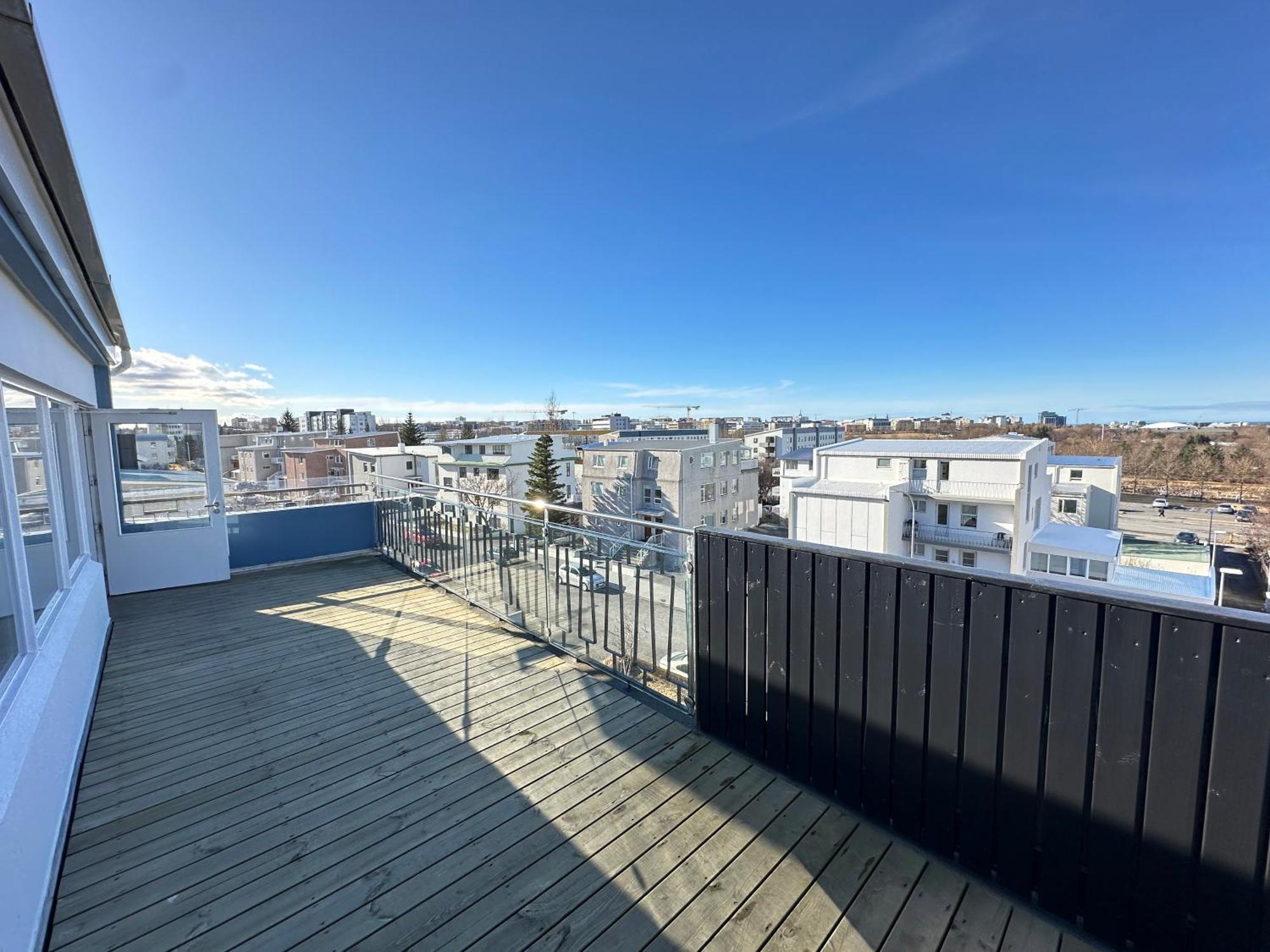 Gothheimar In - Birta * Reykjavík