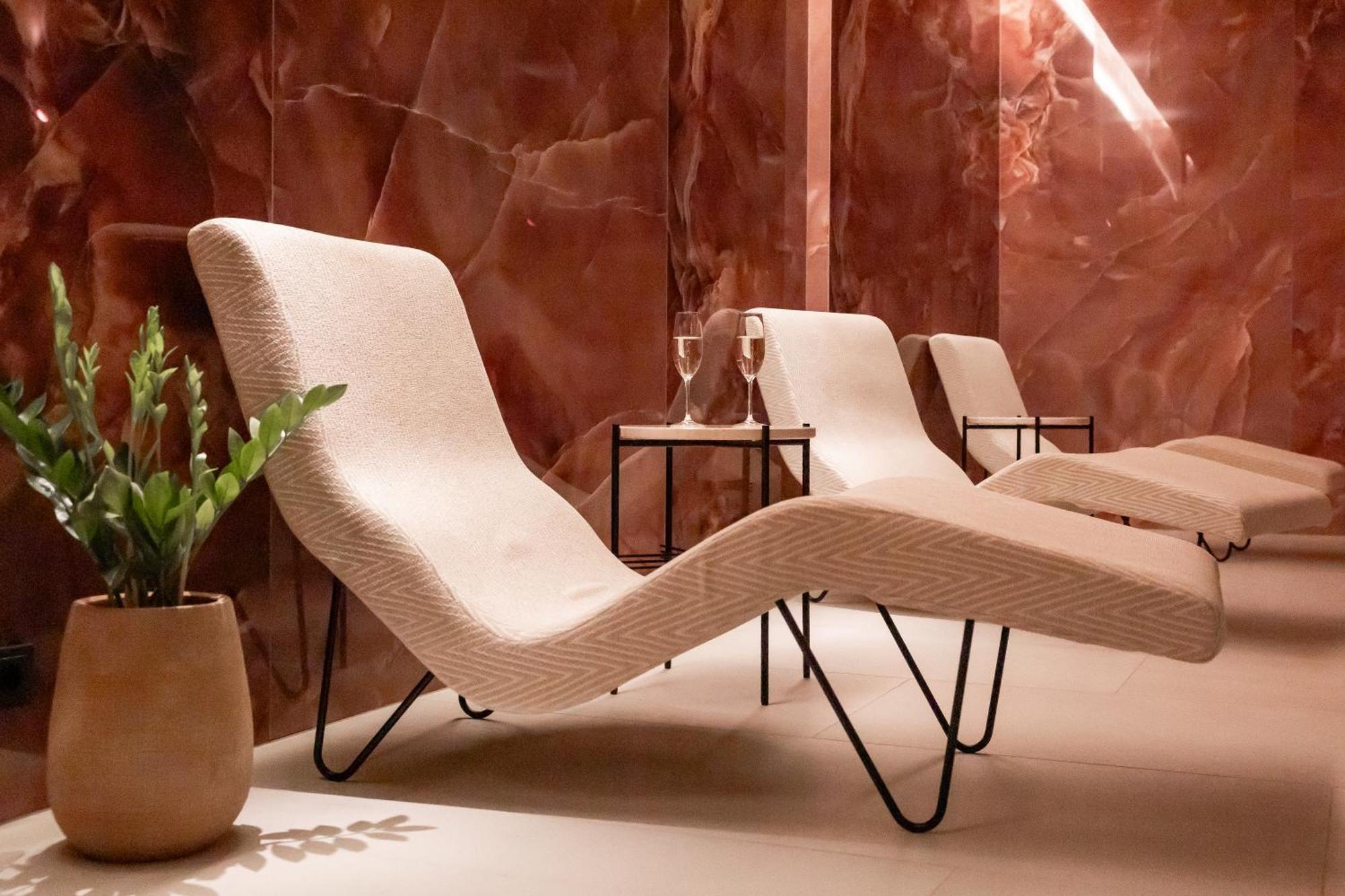 Iceland Parliament Hotel, Curio Collection By Hilton Reykjavik