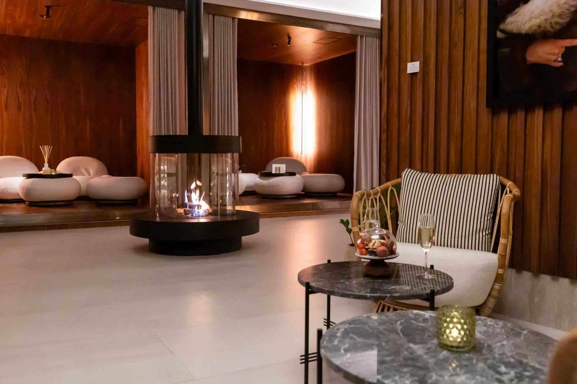 Hotel Iceland Parliament Hotel, Curio Collection By Hilton Reykjavik