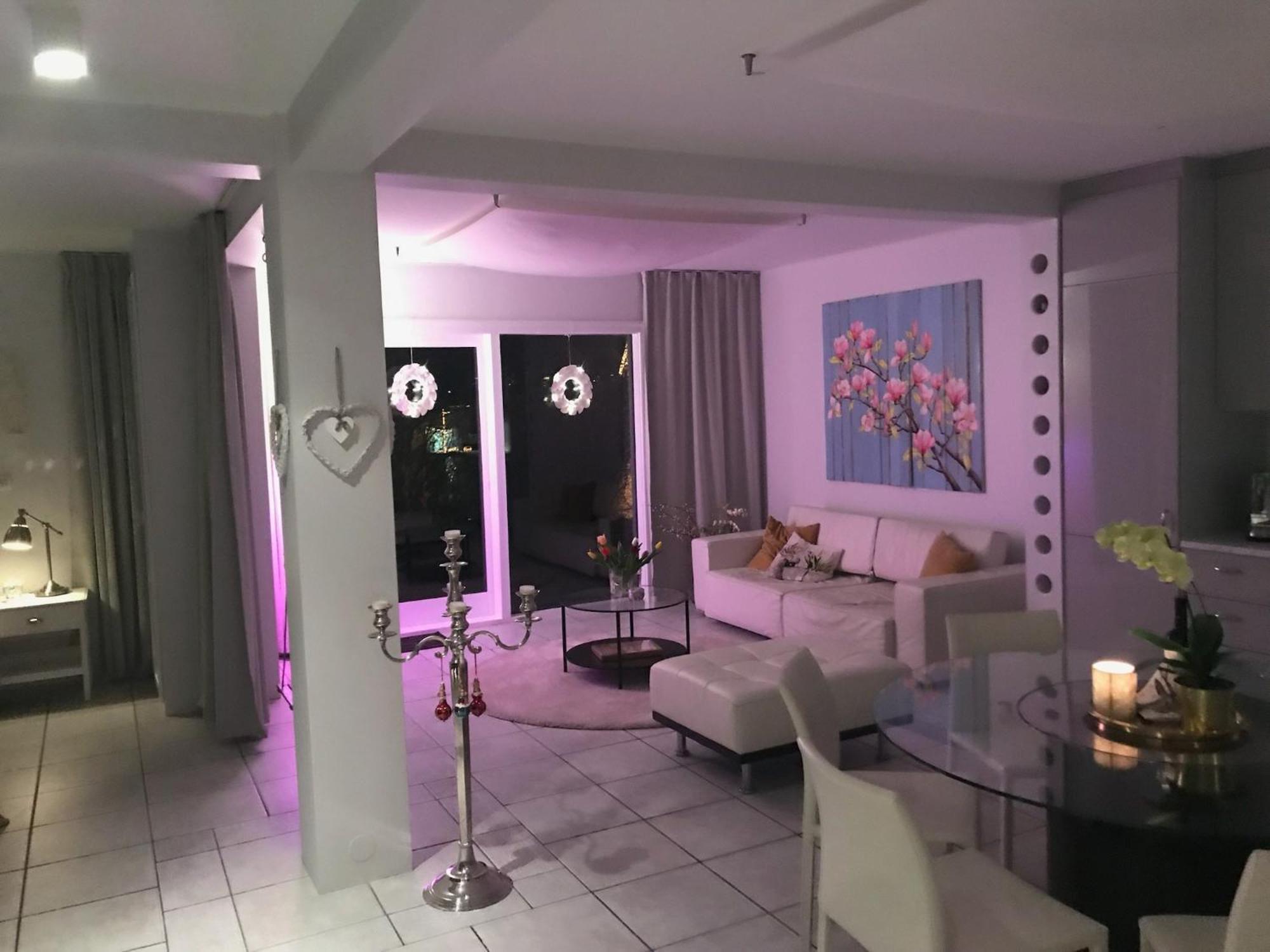 Casa Disa - A Boutique In City's Park And Botanical Garden In Laugardalur, Hot-spring-valley *