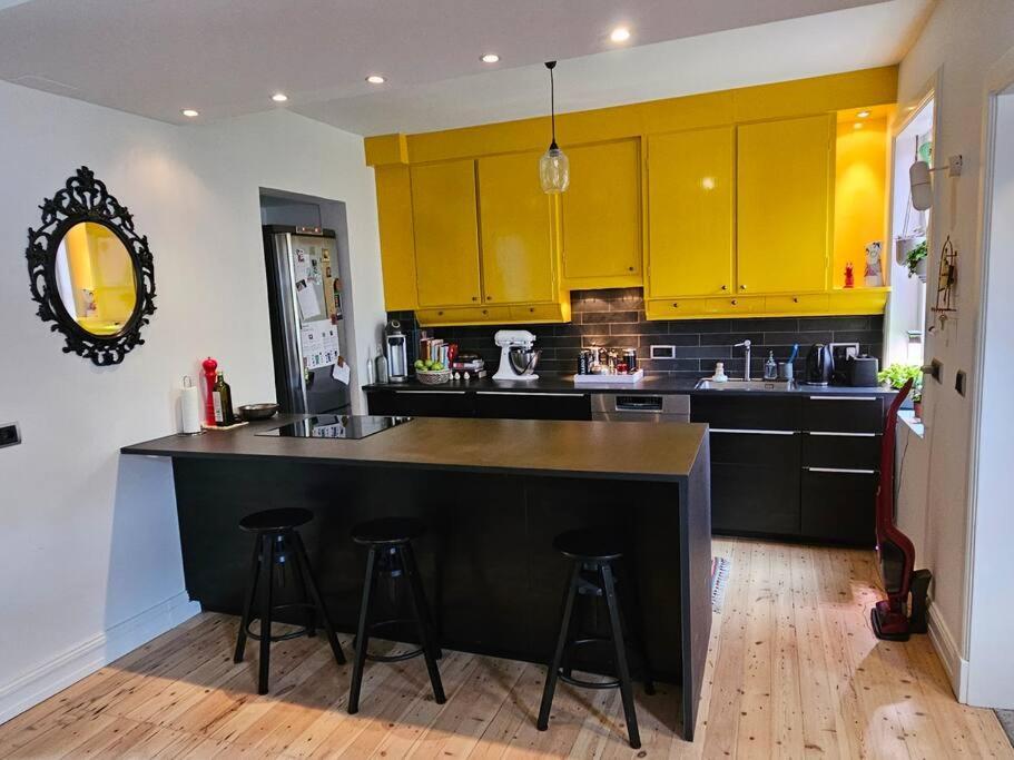 Sunny 2br In Downtown Appartement