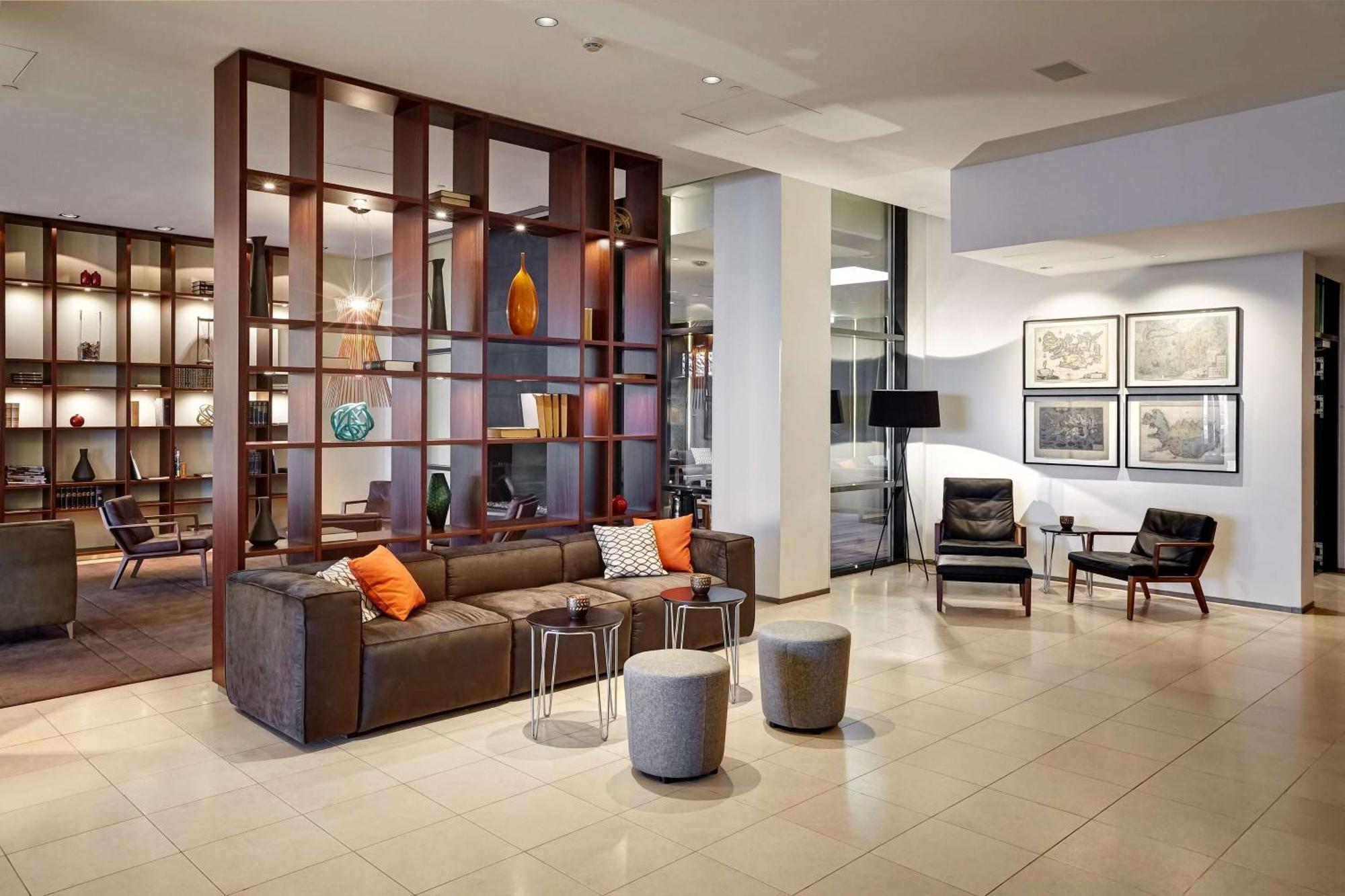 Hilton Nordica 4*