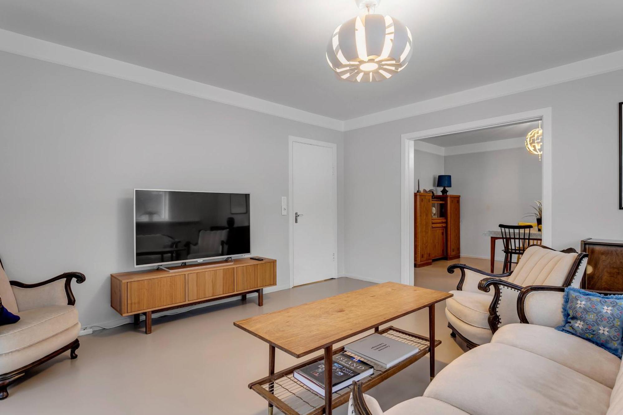 Spacious And - 3 Bedrooms Reiquiavique