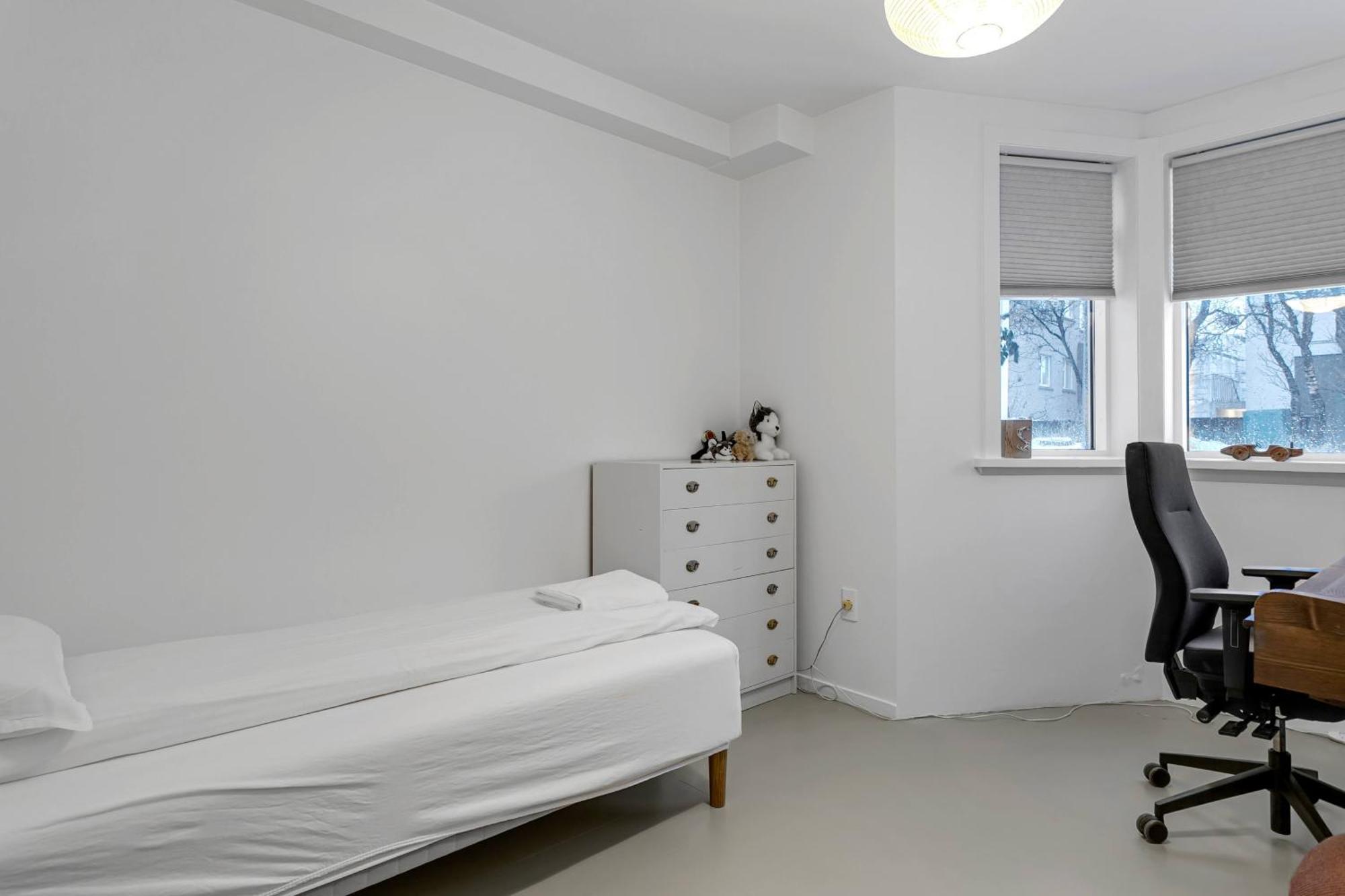 Spacious And - 3 Bedrooms * Reiquiavique
