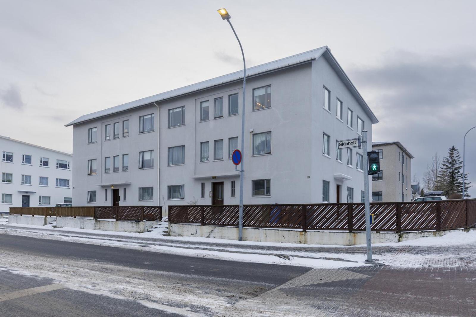 Great And Spacious Family With 4 Bedrooms Reykjavík