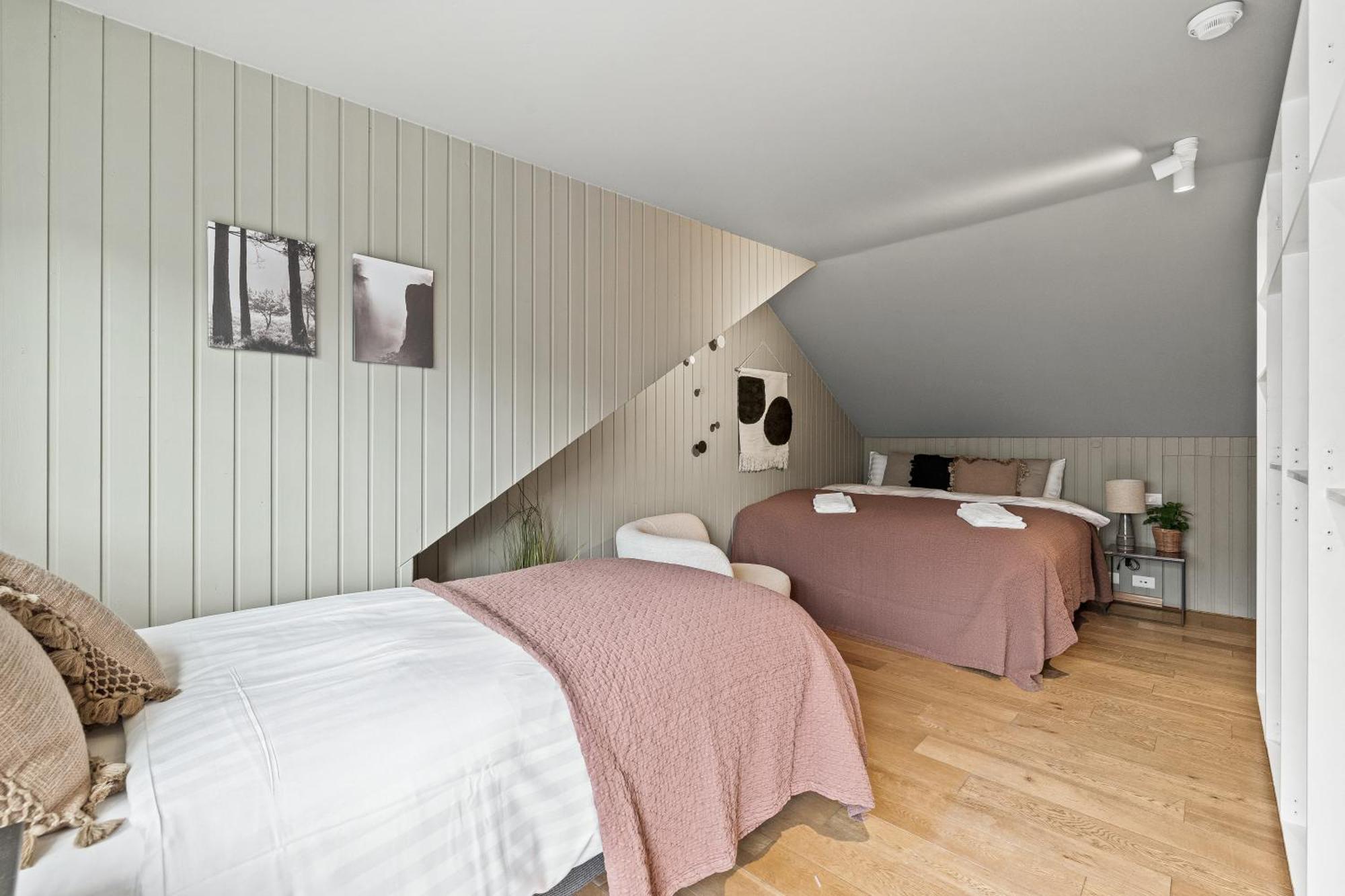 Vakantiehuis Massive In Downtown With A Sauna *