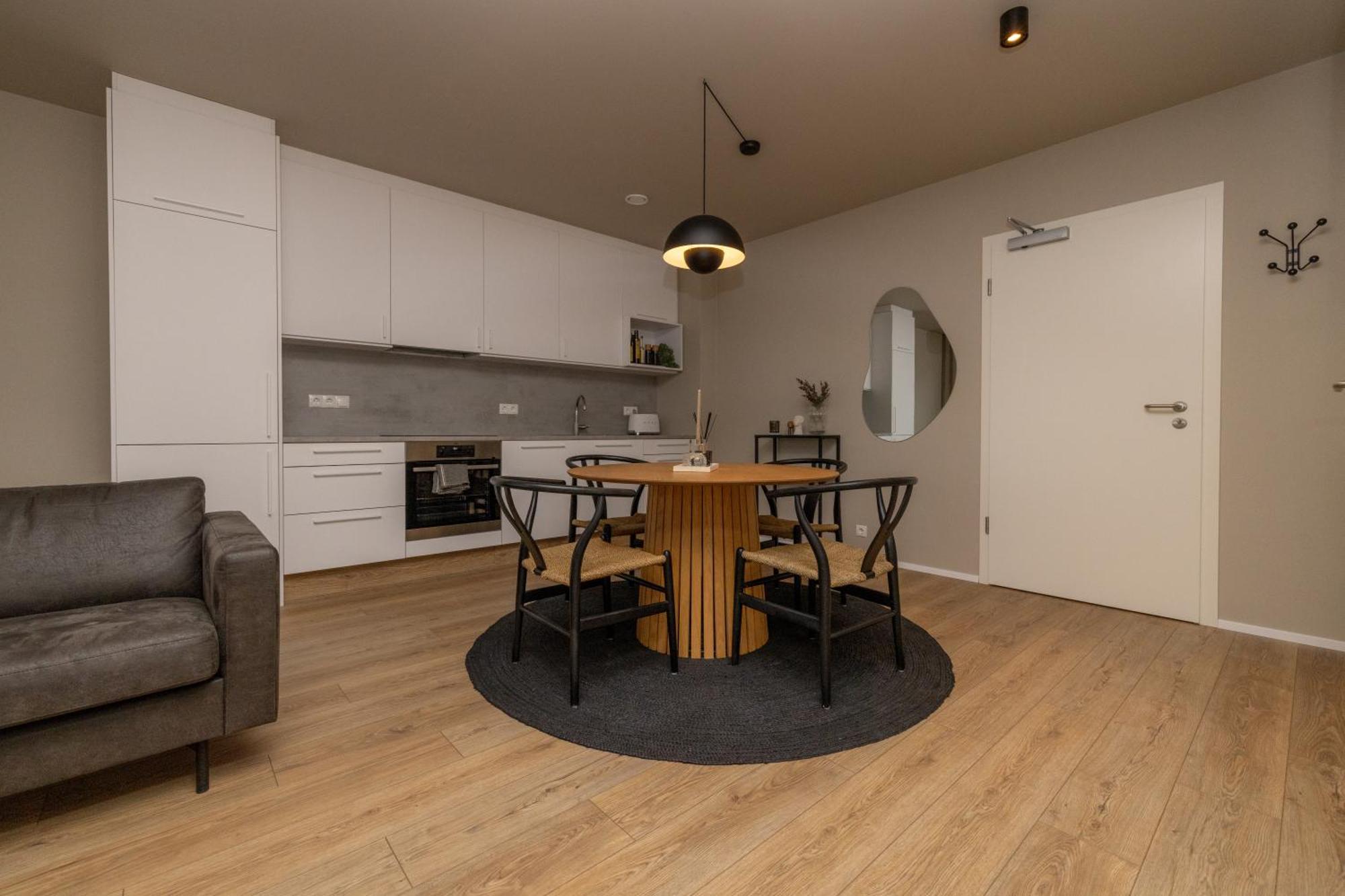 Apartment Modern Flat In Reykjavik, Ulfarsardalur